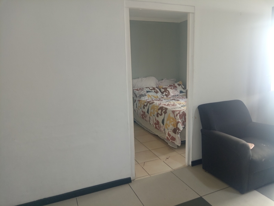 To Let 2 Bedroom Property for Rent in Woodlands Western Cape